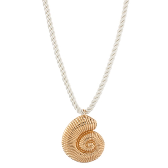 Seashell Pendant Cord Necklace Set